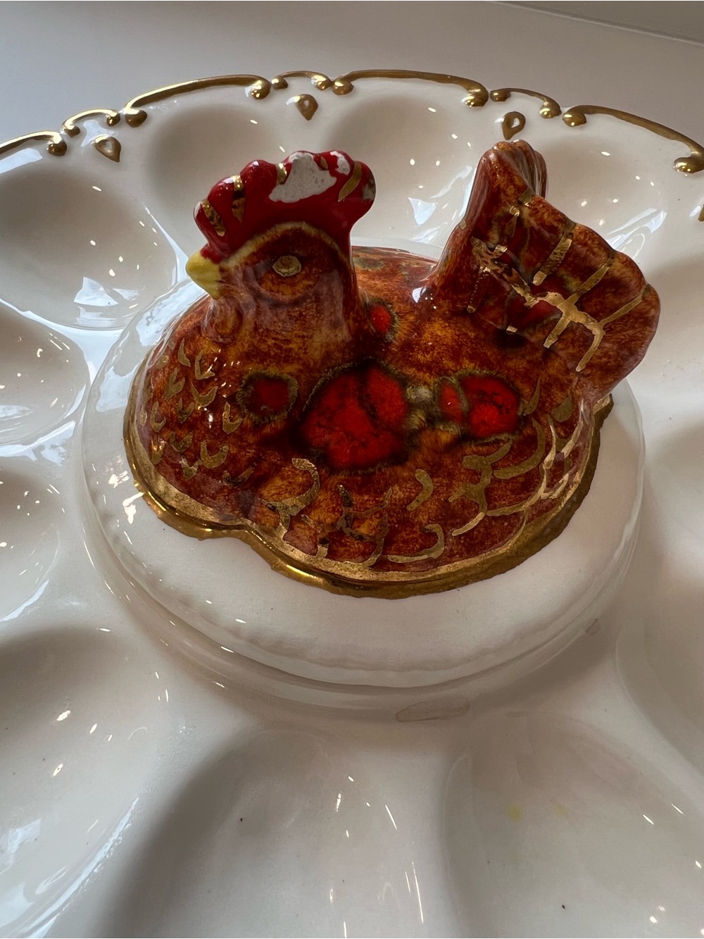 Vintage deviled egg Ceramic dish with Decorative Hen - Picture 7 of 11